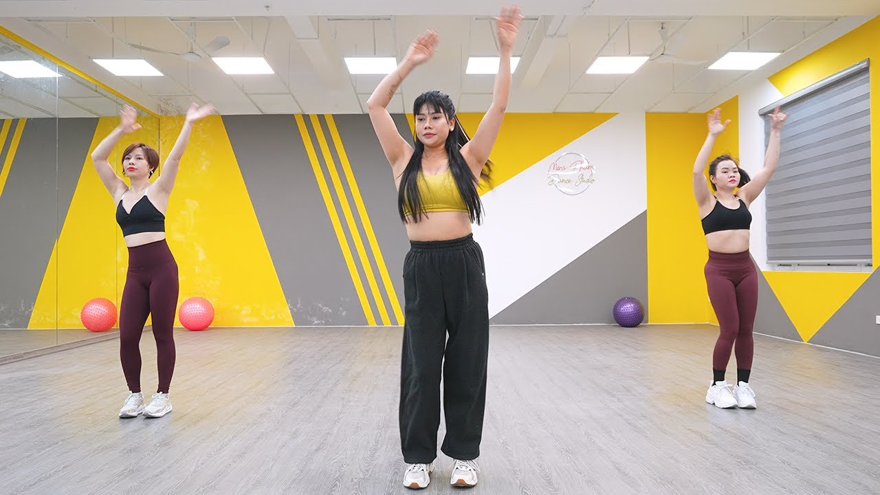 20 Mins Aerobic Workout For Weight Loss – Easy Fat Burning Exercises | Eva Fitness